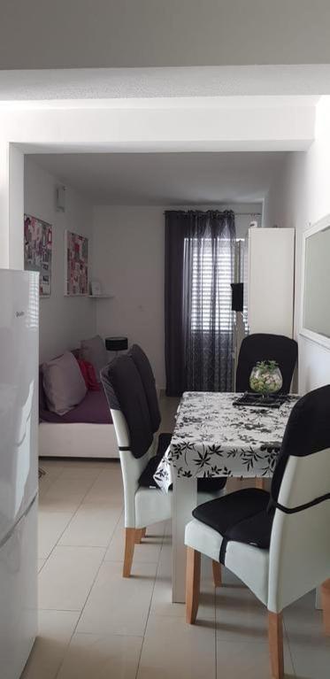 Summer Lounge Apartment Trogir Eksteriør bilde